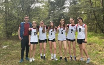 Rywalizacja w biegach przełajowych